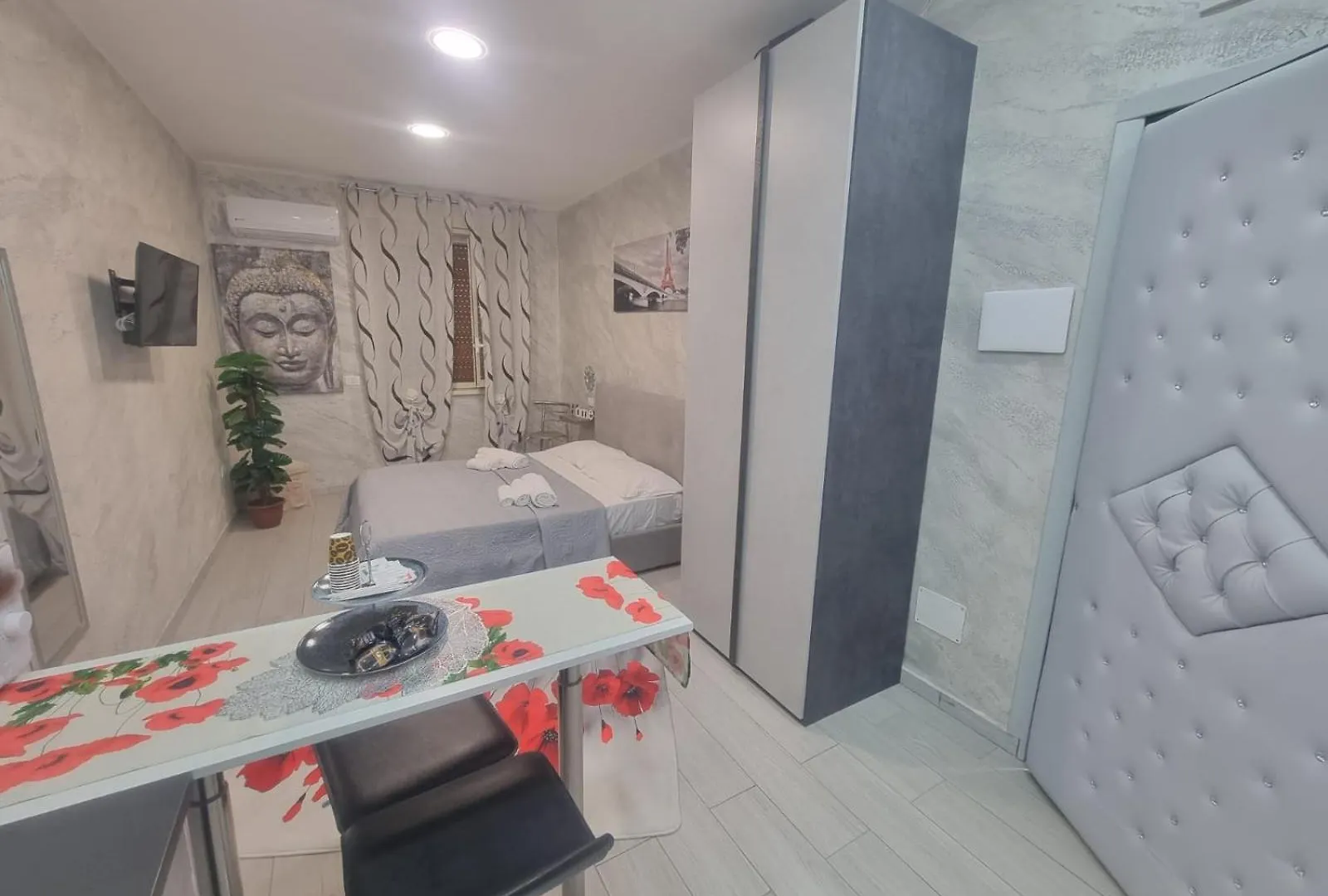 Rosy Holiday House Catania 0*,